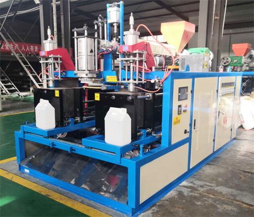 塑料瓶吹塑机在多层共挤复合吹塑过程中共挤复合机头应如何调节?