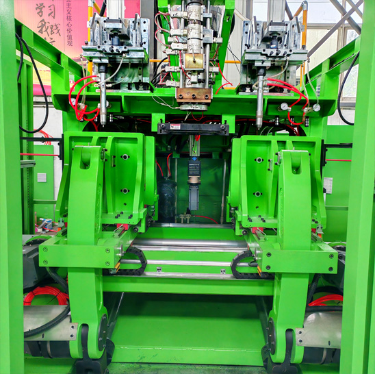 15、全电动10升液位线吹塑机1.jpg 15、全电动10升液位线吹塑机1.jpg