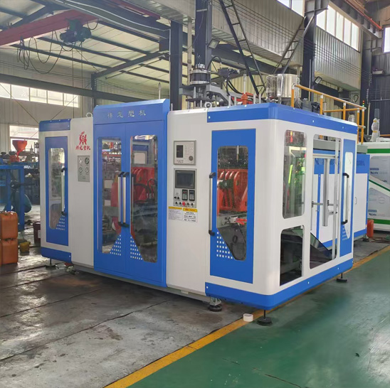 1745401713656865.jpg 8、电动20升吹塑机1.jpg