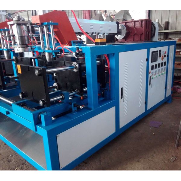 焊条盒吹塑机的保养常识有哪些